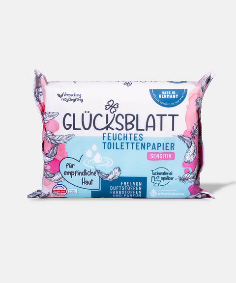 Feuchttücher auf grauem Hintergrund