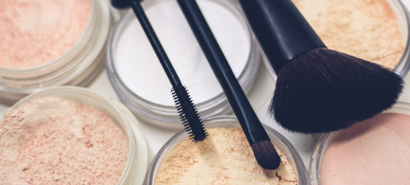 Highlighter auftragen: Mit diesen Tipps strahlst du richtig