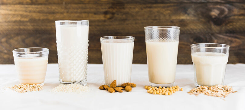 Milchalternativen im Check: pflanzliche Milch von Hafer bis Cashew