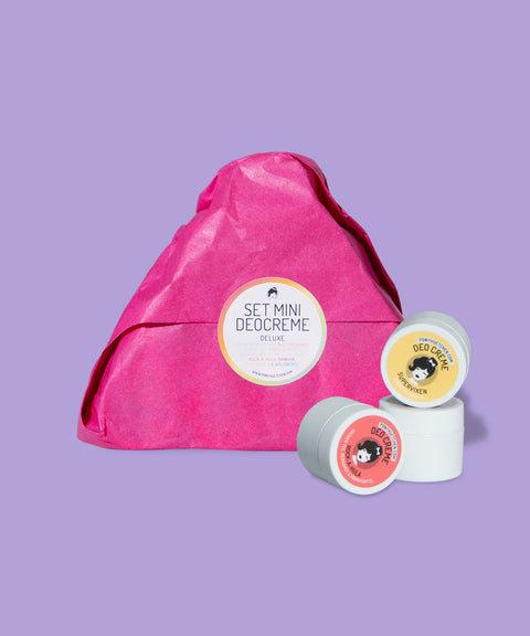 Deocreme auf lila Hintergrund