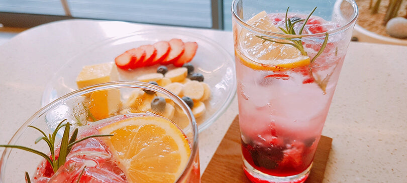 Erfrischende Getränke – 8 sommerliche Rezepte zum Selbermachen
